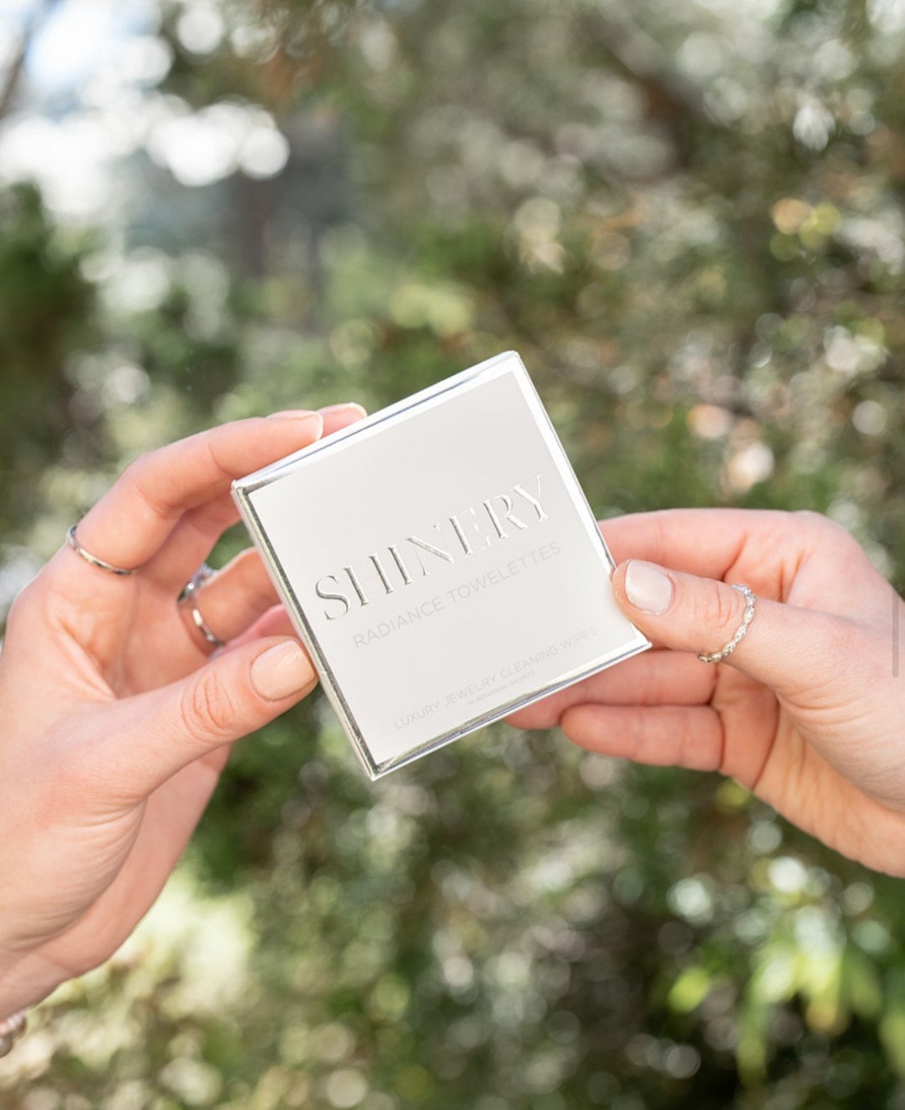 Shinery Radiance Towelettes