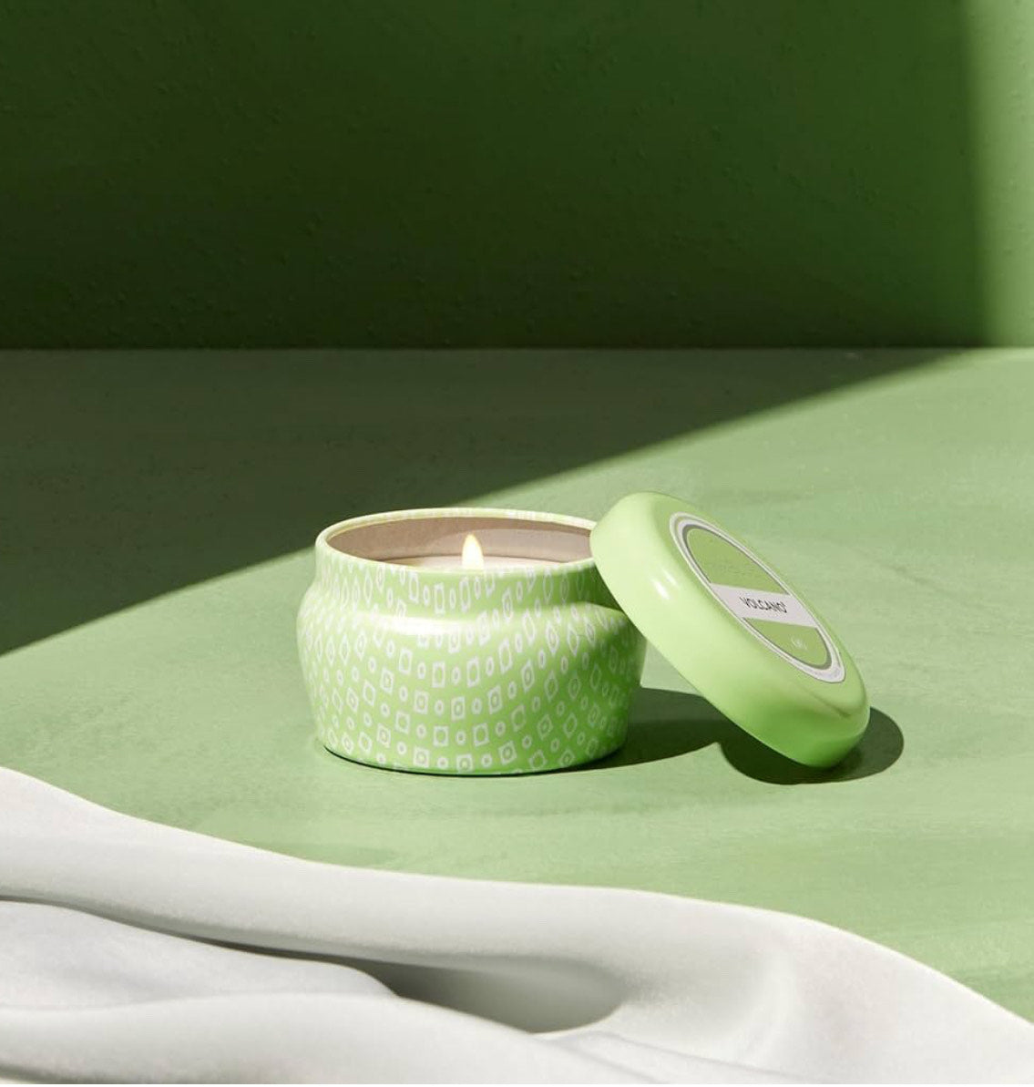 Capri Blue Volcano candle tin