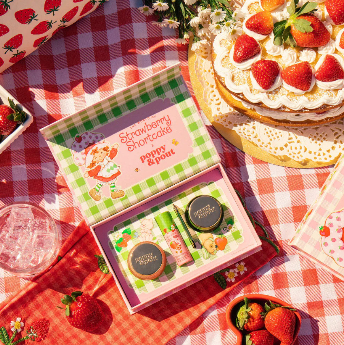 Poppy & Pout Strawberry Shortcake gift set