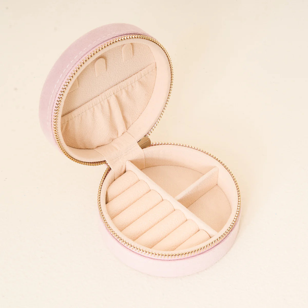 Blush Round Velvet Jewelry Case